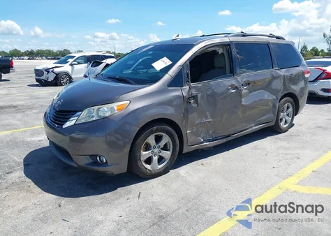 2011 Toyota Sienna Le V6 из США, поврежденный, VIN 5TDKK3DC4BS137953